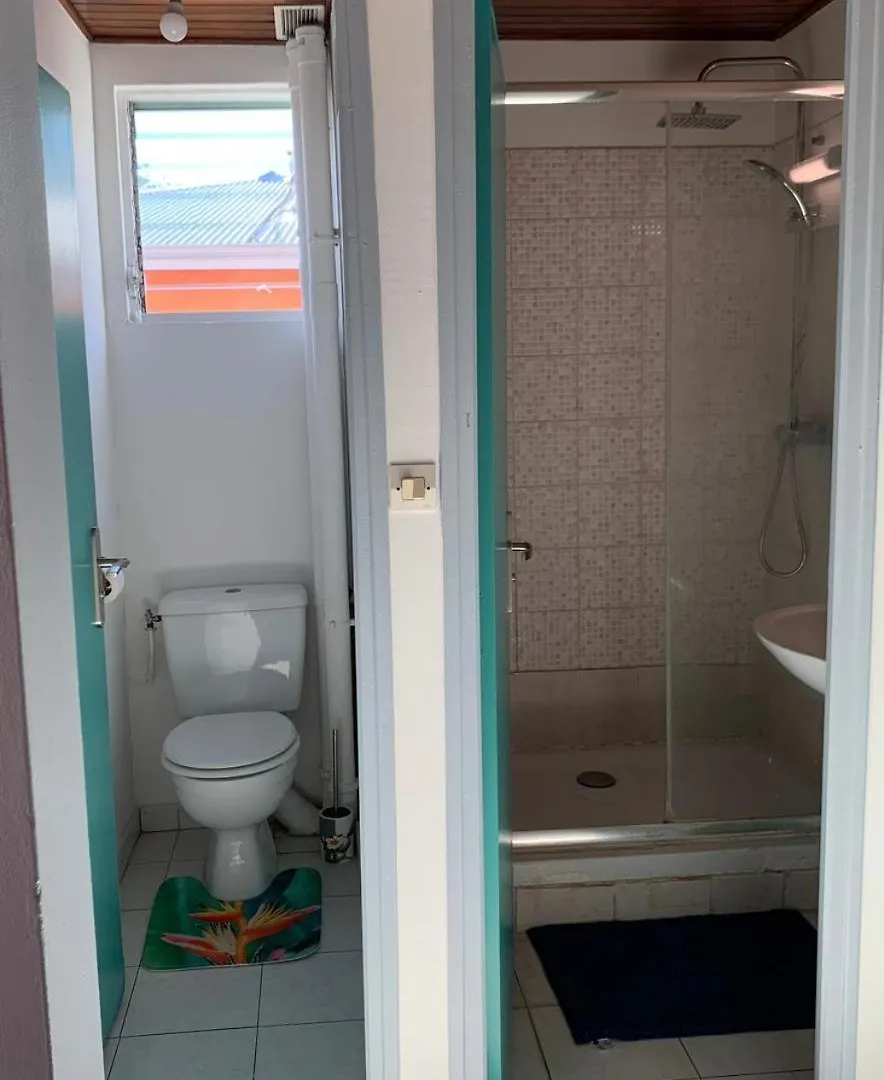 Simple, Discret Et Fonctionnel Apartment Le Lamentin 0*,
